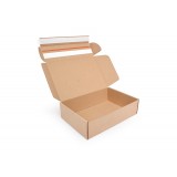 Karton z paskiem klejowym i taśmą  300x200x80 mm